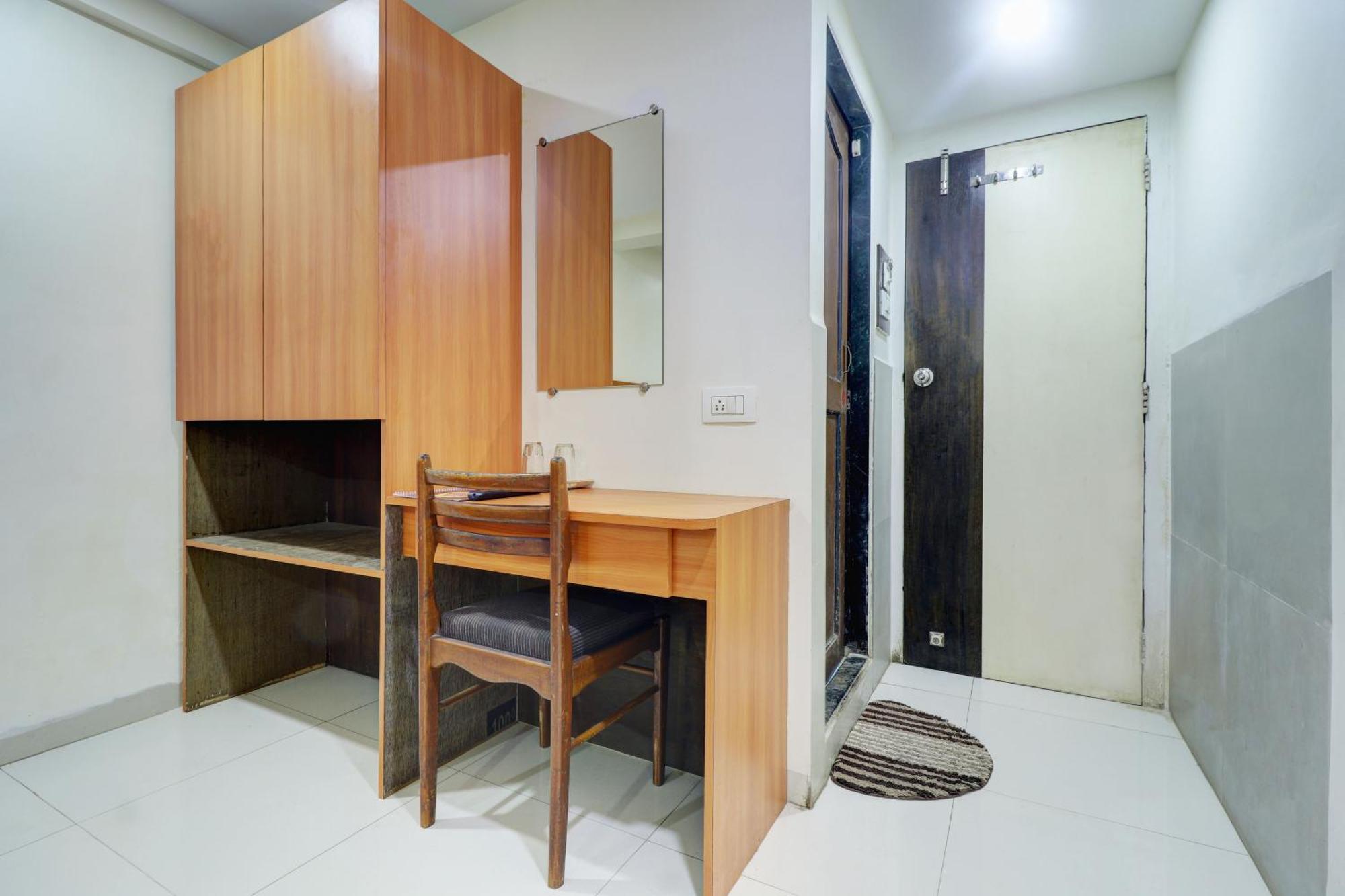 Hotel New Sarovar Grand Panvel Bagian luar foto
