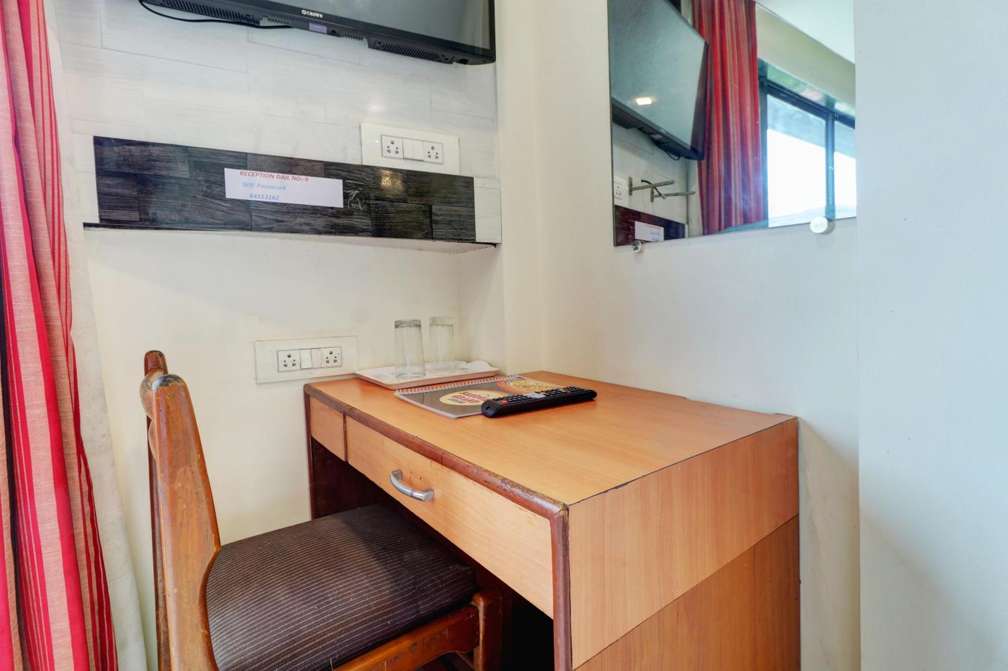 Hotel New Sarovar Grand Panvel Bagian luar foto