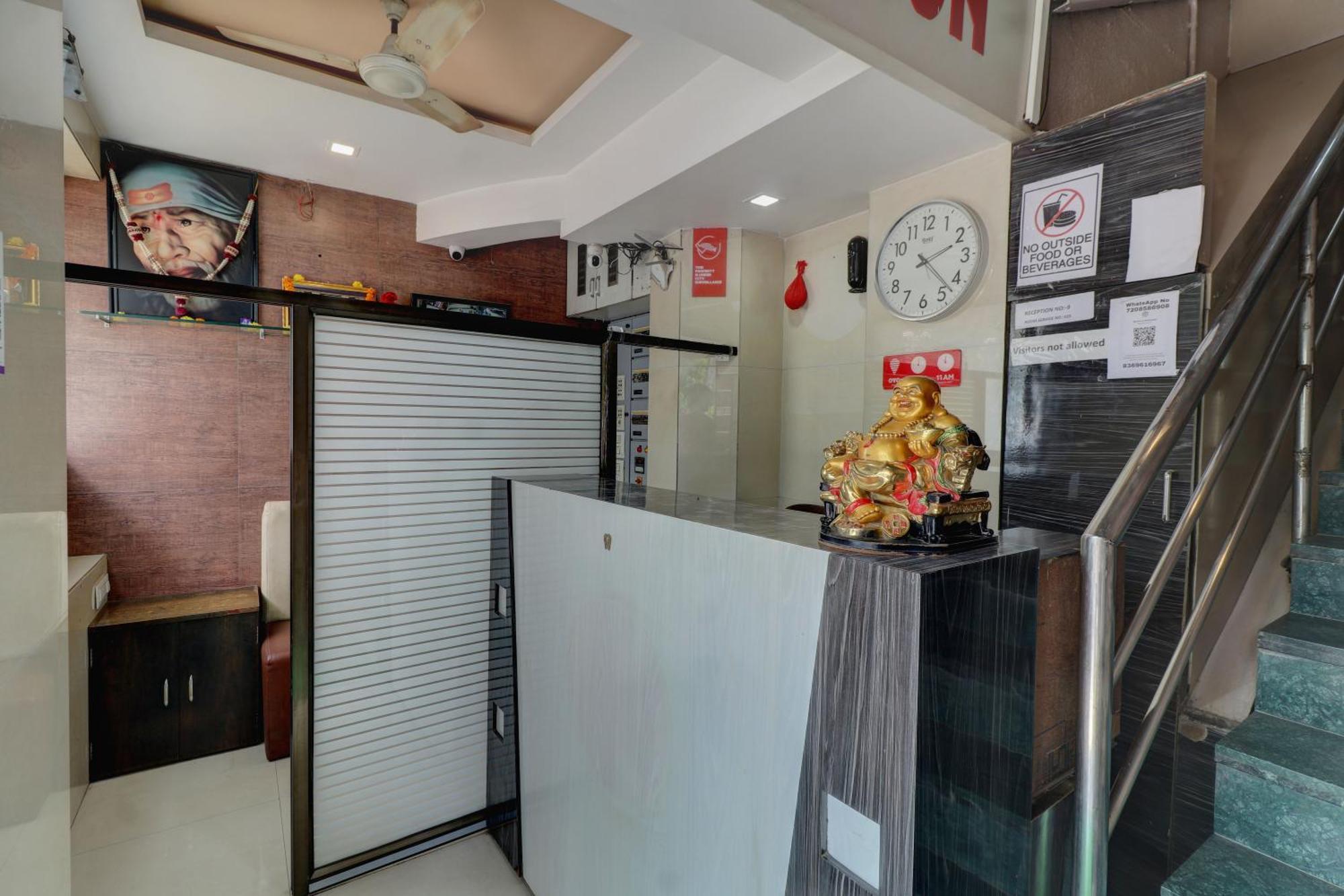 Hotel New Sarovar Grand Panvel Bagian luar foto