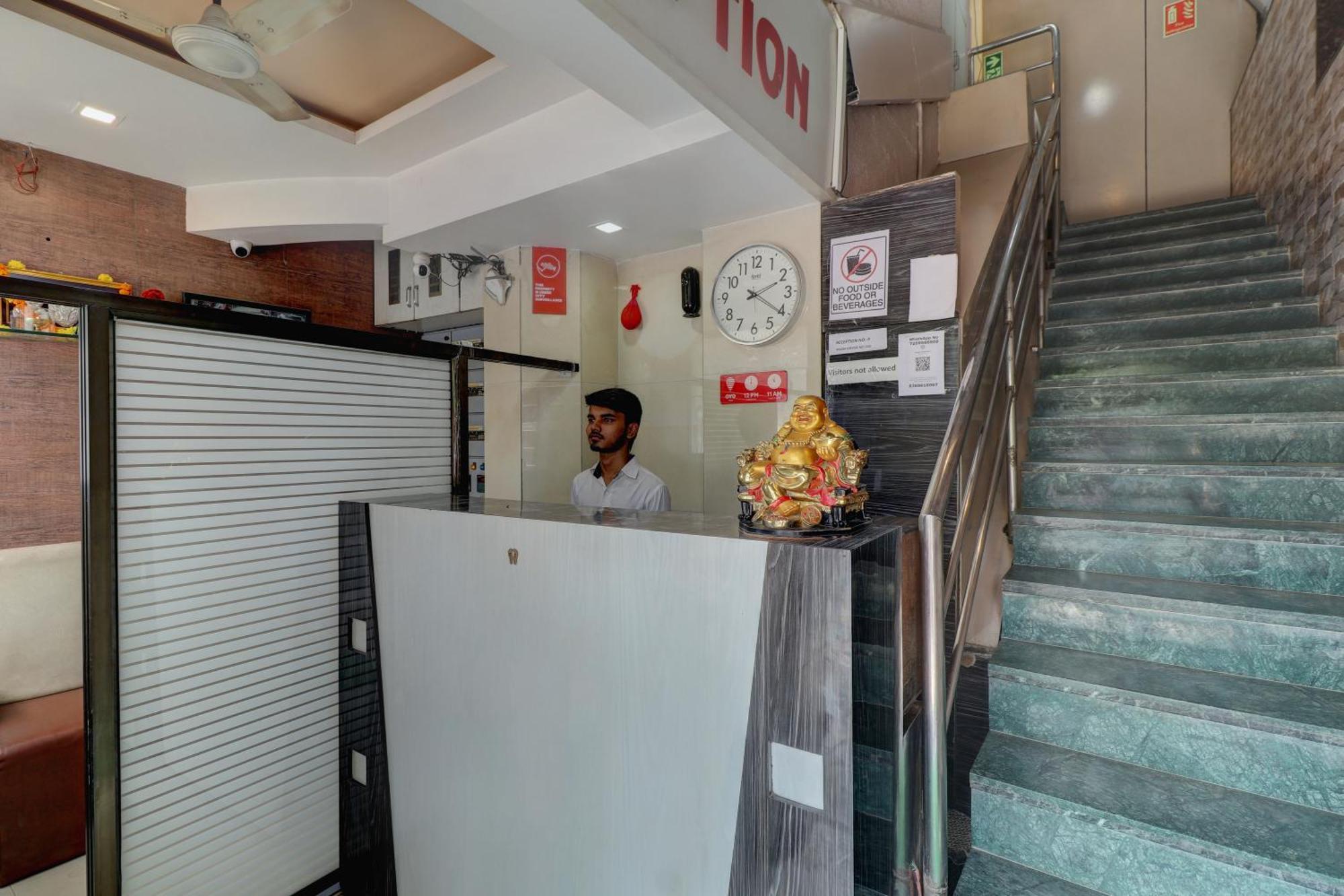 Hotel New Sarovar Grand Panvel Bagian luar foto